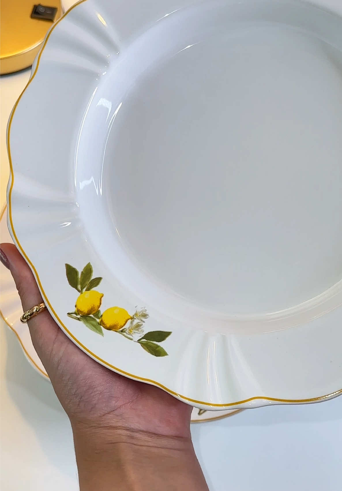 Coleção Soleil Limoni da Oxford 🍋 Simplesmente apaixonada!  Mais uma comprinha para o meu enxoval de casa nova!  #enxovaldecasanova #aparelhodejantar #oxford #casanova #shopee