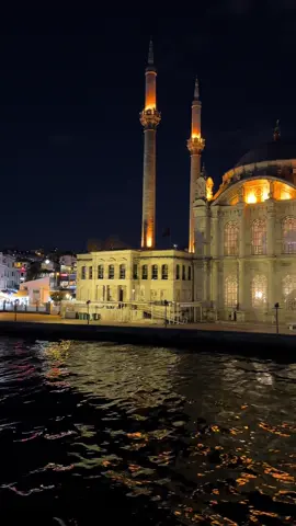 “Bazen çok emek versen de vazgeçmeyi bilmem gerek...🖤