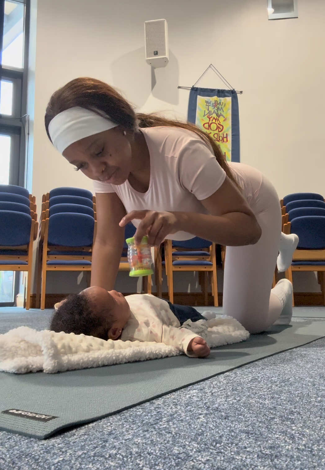 I recently started yoga and I’m enjoying it🤭 #yoga #firsttimemom #foryoupage❤️❤️ #viralvideos #spendthedaywithme 