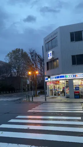 dulu shubuh” nyari nasi kuning,sekarang shubuh” nyarinya onigiri