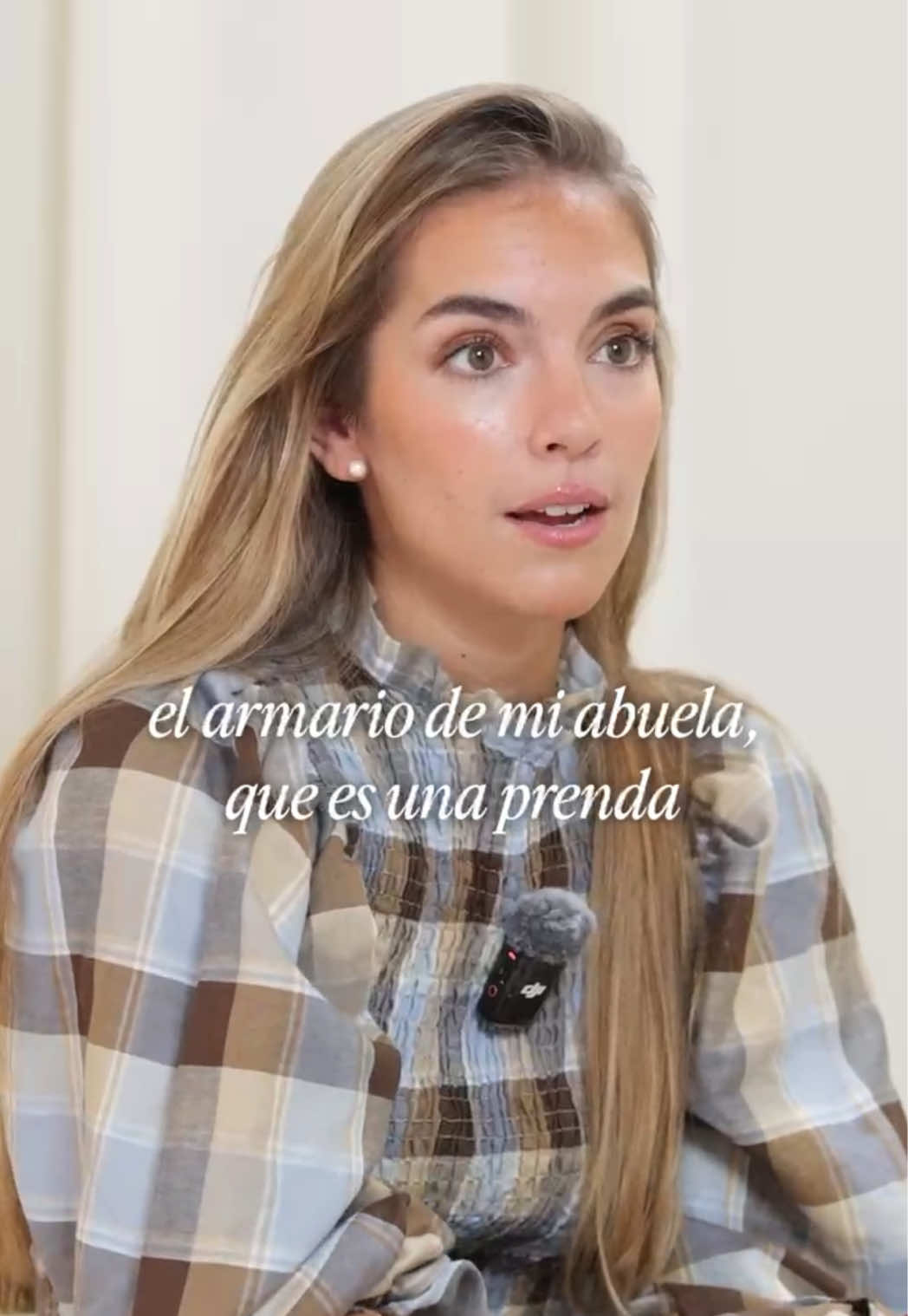 Mi primer podcast 🥹🤎 lo teneis en el canal de Nurrk en youtube !!! Ojalá os encante #podcast #moda #influencer 