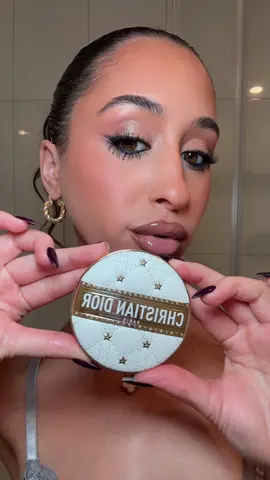 This limited edition Dior highlighter is so dreamy omg  @Diorbeauty Limited Edition Dior Forever Glow Luminizer in Dior Star✨ #fyp #makeup #grwm 