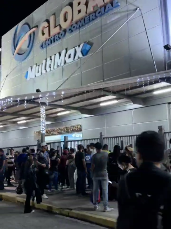 Así inicia el Black Friday en la ciudad de Maracay, con descuentos en tecnología, electrodomésticos y más.  #MultiMax #BlackFriday #Tecnologia #Venezuela #Maracay 