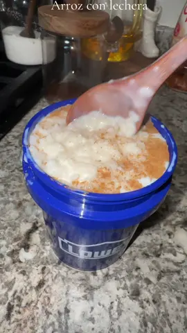Un rico y delicioso arroz con leche  no puede faltar la mini lowes bucket #arrozconleche #minilowesbucket #viralminibucket #atole #happythanksgiving 