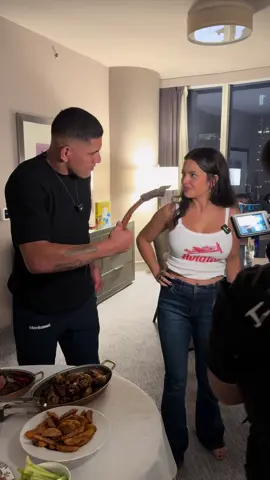 Why would Alex Pereira offer Nina Drama meat? She’s VEGAN lmao #UFC #mma #alexpereira #ninadrama 