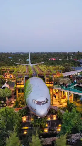 #คุ้มดำเนินรีสอร์ท #ฟินๆ #คาเฟ่เครื่องบิน #สวนมะพร้าว #ดำเนินสะดวก 