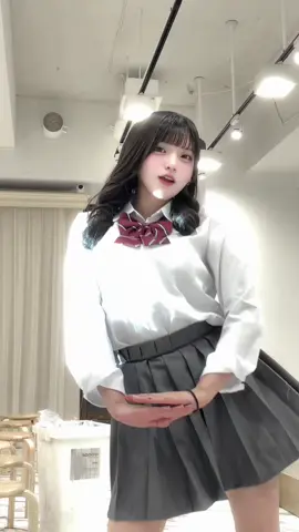 昨日電車で急によだれかけられてびっくりした🥲#冬旅応援キャンペーン #姫野ひなの #道産子姫野さん #jk2#08