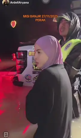 sebak tengok owner kereta tu, semoga dipermudahkan segala urusan kpd sukarelawan2 kita &         ketabahan,kesabaran kpd mgsa2 banjir 💪🏻🫂                                                         #aryanacare #ardellaryana #misibanjirperak