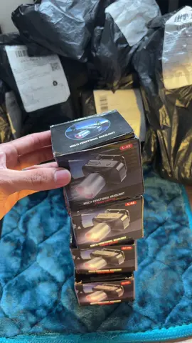 Buy1 Take1 Flashlight💯✅ 200 + na lang ngayon mga boss dalawa na👌🏻#flashlight #headlight #zoomableflashlight #buy1take1 