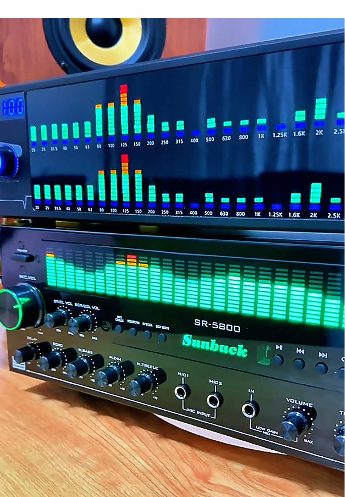 Dàn âm ly lọc xì cho dàn Karaoke gia đình. Có dàn này hát Karaoke thì hay hơn ca sĩ