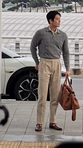 20251128 Kim Woo Bin for Ralph Lauren Airport Deparature to Thailand Aura mas-mas mau nikah yah 🥰  #koreanactor #kimwoobin #ralphlauren #김우빈 