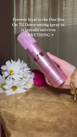 @ONE SIZE BEAUTY the only setting spray I trusttt!!! #makeup #settingspray #tiktokshopblackfriday #makemefamous #onesizebeauty 
