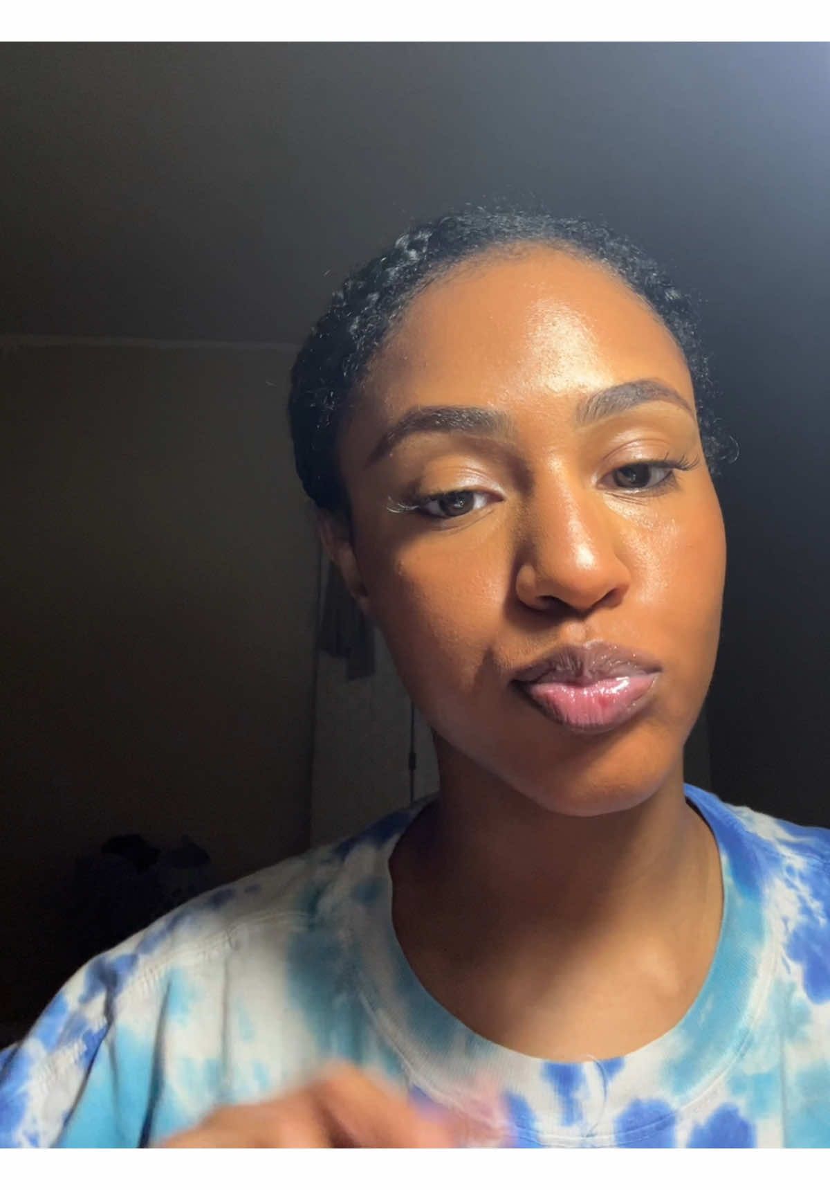 quick makeup vlog  #alexlabarrios #practicademaquillaje #makeup #fentybeauty #twofacedlipinjection 