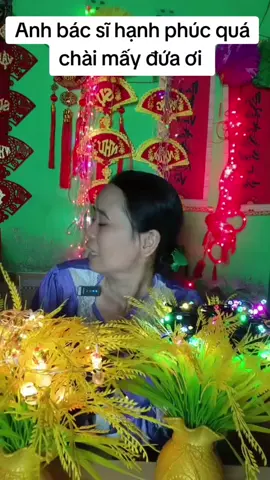 Anh bác sĩ hạnh phúc quá chài mấy đứa ơi  #hannguyen 