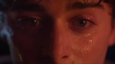 #byler | (ST5 SPOILER !!) I love them sm but we gotta accept that mike only looks at will as a his best friend 💔💔 #strangerthings #strangerthings5 #edit #spoiler 