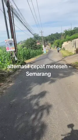 Jalan alternatif Meteseh - Semarang, mobil dan sepeda motor bisa lewat! 🚗 Jalan ini merupakan jalur alternatif tercepat dan aman untuk menuju Semarang atau sebaliknya. Jalan ini bisa dilalui pagi, siang, dan malam, serta aman untuk semua jenis kendaraan. Jika kamu dari Semarang dan ingin menuju Agung Grosir Shop77, kamu bisa menggunakan jalan ini. Jalan ini tembus langsung ke Jembatan Pelangi, sehingga memudahkan akses menuju lokasi tujuan. Lokasi: Meteseh, Boja, Kendal, Jawa Tengah Fitur: ✓ Jalan alternatif tercepat ✓ Aman untuk mobil dan sepeda motor ✓ Bisa dilalui pagi, siang, dan malam ✓ Tembus langsung ke Jembatan Pelangi ✓ Akses mudah ke Agung Grosir Shop77 Coba gunakan jalan ini untuk menghindari kemacetan dan mencapai tujuan lebih cepat! #meteseh #jalanalternatif #rowosari #jalanviral #metesehboja 