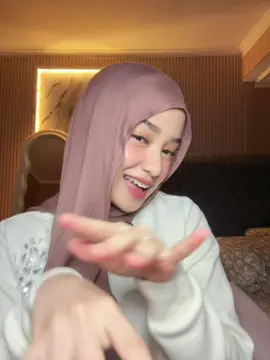 esok lusa atau malam minggu🫰🏻