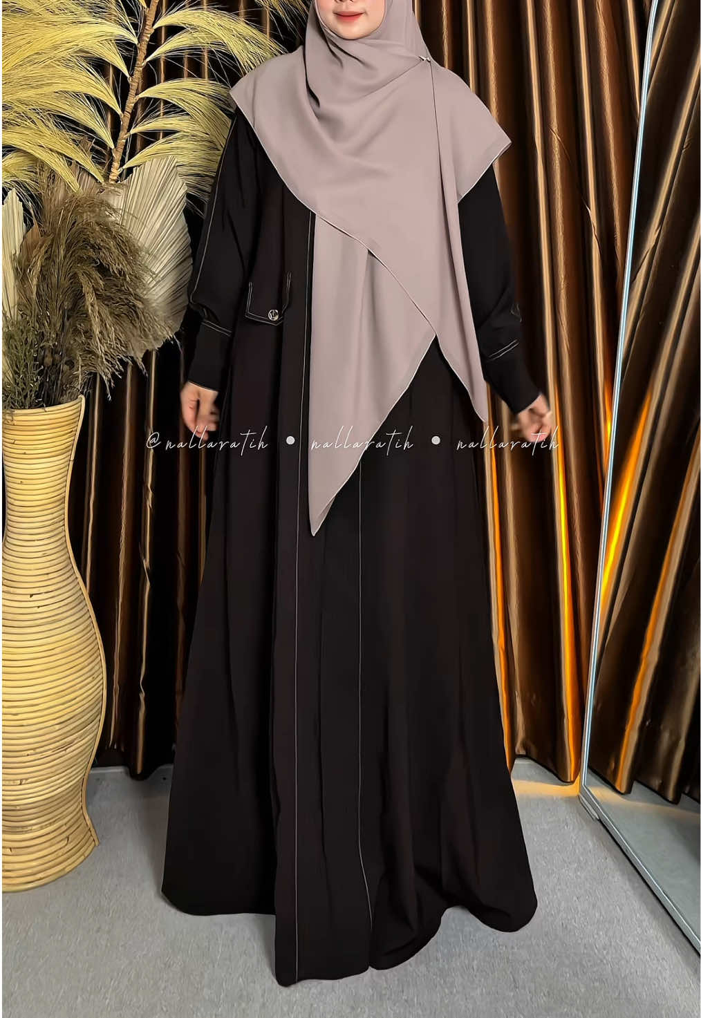 Abaya sepremium ini tpi dikasih harga murah bgt😍 nyesel kmrin cuma beli 1😭 #abaya #abayapremium #abayacantik #abayakekinian 