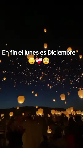 En fin el lunes es Diciembre 😞❤️‍🩹🥺 #navidad #christmas #nostalgia  #2025 #viral 