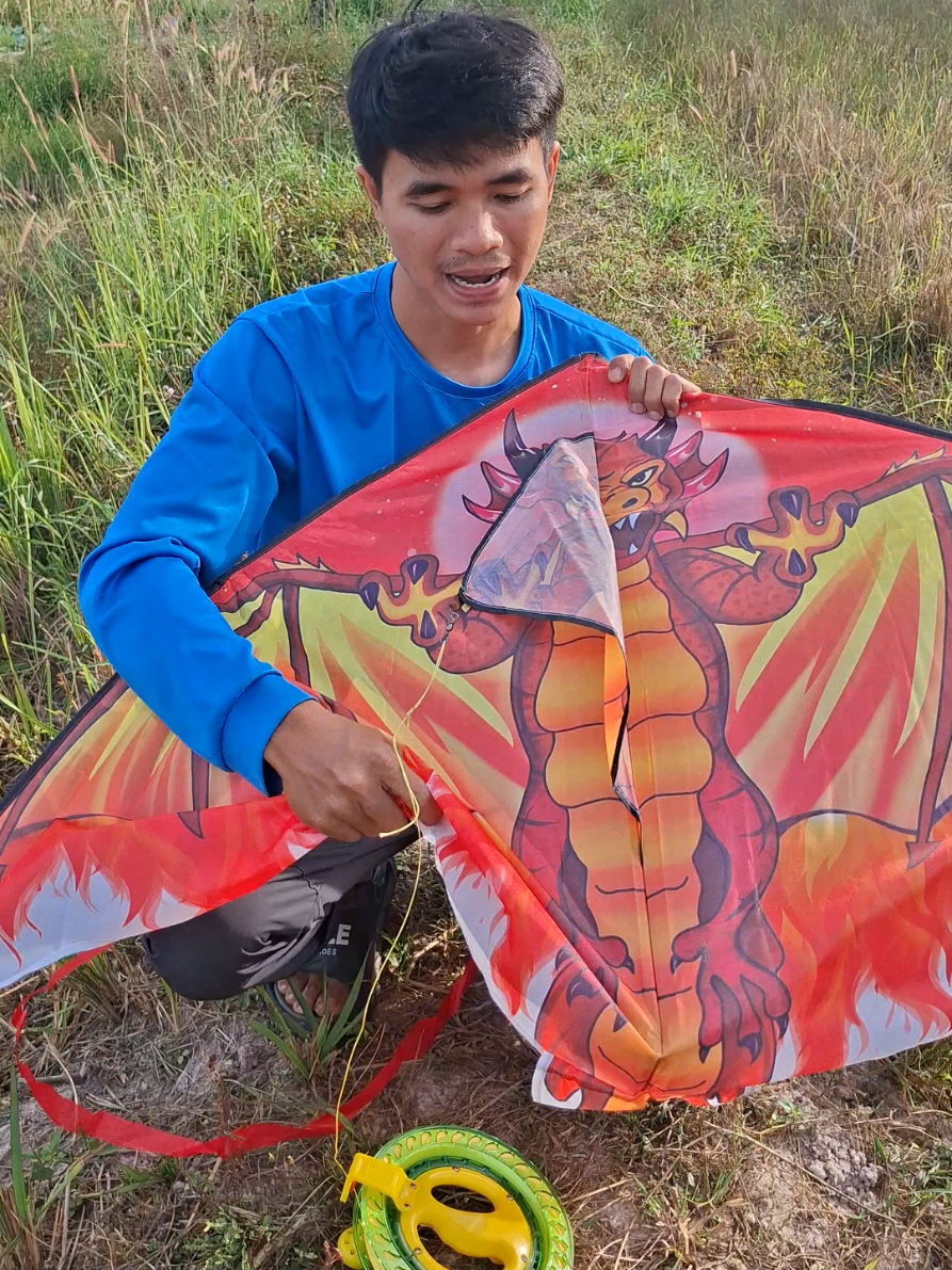 ว่าวสวยงาม#ว่าวการ์ตูน #ว่าว #เอ็มวัยรุ่นสวนมัน 