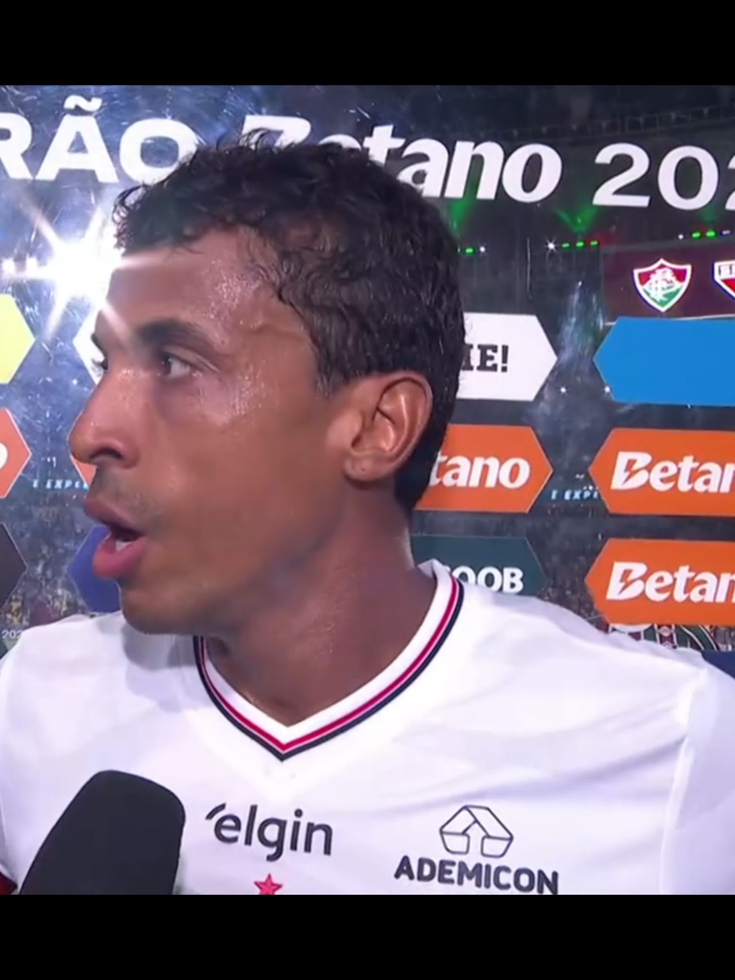 LUIZ GUSTAVO DESABAFA APOS GOLEADA DE 6 A 0  #saopaulofc #entrevista