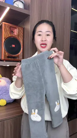 Quần nỉ hình thỏ lót lông cừu cho bé#phamngocha #thoitrangtreem #trending #xuhuong 