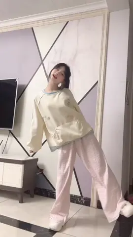 小欣#dance #lovelygirl #可爱女孩 #中国女孩 #爱跳舞的女孩 