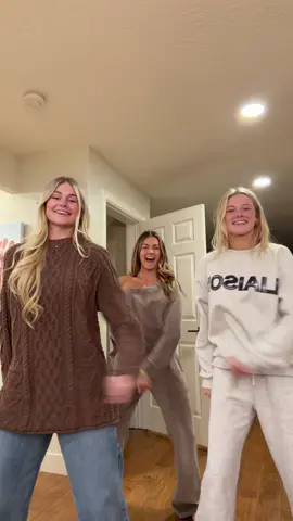 Thanksgiving feast has been eaten so bring on Christmas!!!!! 🎄 