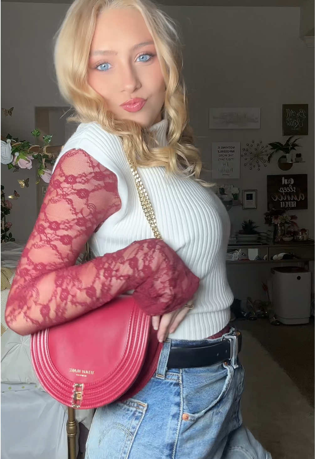 Everywhere, everythinggg!! Anyways Thanksgiving ootd #thanksgiving #lipsync #audio 