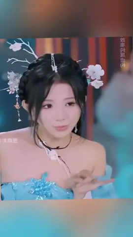 Anh chàng ng-ốc vô tình c-ứ-u tiểu thư xinh đẹp bên đường, nào ngờ được cô lấy làm chồng#phimhaymoinhat #reviewphimtrungquoc #reviewphimhay #phimhaymoingay #ilovetiktok #phimtrungquoc #reviewphim