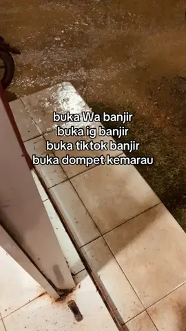 wadoo😅#fypage #hujan #banjir #fyppppppppppppppppppppppp 