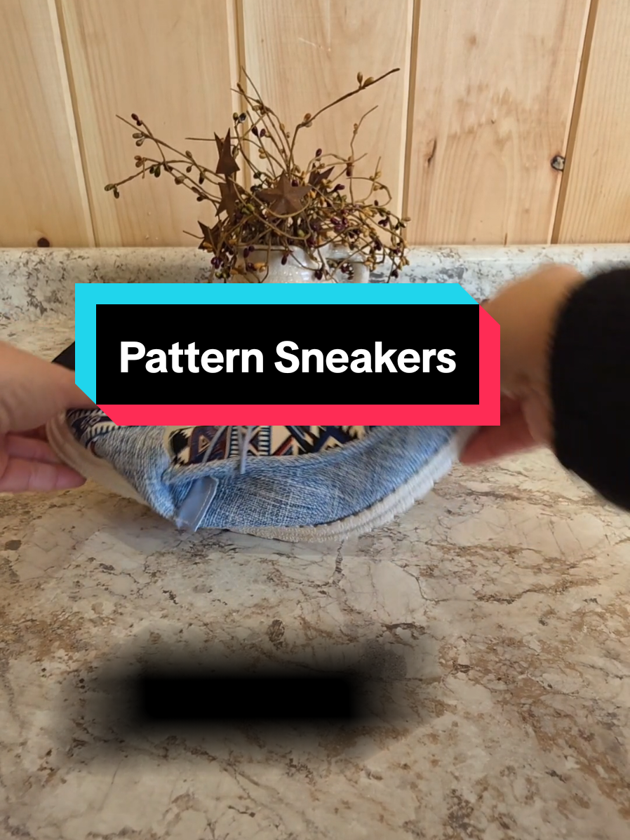 lightweight durable Ethnic pattern sneakers  #tiktokshopblackfriday  #christmasgiftideas  #pattern  #stockingstufferideas  #shoe