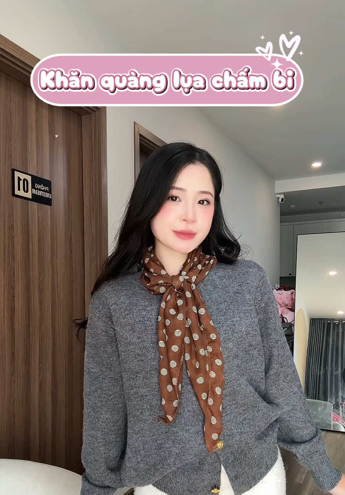 Khăn quàng mix áo len xinh xỉu nè💕#huynhchang #huynhchangreview #huynhchang00 