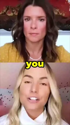 Unbelievable claims surface about Ancient Egypt! Massive beings called Anunnaki allegedly ruled as 'gods,' while Reptilians acted as managers over enslaved humans. Then, a fleet of giant ships from the Galactic Federation reportedly descended over the pyramids to enforce an eviction notice, stating it was time for humanity to evolve independently! 🤯 This is the mind-blowing narrative channeled by Elizabeth April regarding the end of the original ancient contracts. What do *you* think happened to the gold miners? #AncientEgypt #GalacticFederation #Anunnaki #TruthSeeker #AlienHistory