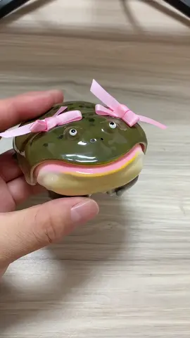 They call me ugly... until I put on my bows 🎀 Exclusive for AirPods Pro 2. Ready to steal the spotlight! Ugly-cute is the new pretty. 200% turn-around rate 🐸 #UglyFrogCase #AirPodsPro2Case #DerpCore #FunnyAccessories #AppleCase