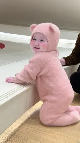 Bé gấu nè các dì ơiii #tudocuacarrot #thoitrangtreem #quanaotreem #viral #xuhuong 