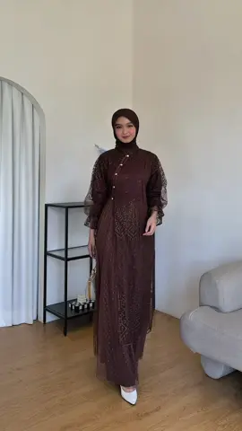 Akhirnya avantie dress yang mahogany motif baru restok juga!😍✨ #fyp #gamisviral #gamislebaran #outfitkondangan #bajuraya 