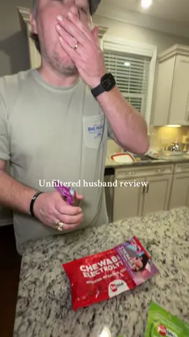 Hydration shouldn’t be hard. SaltStick’s electrolyte chews make it simple—tasty, portable, and so easy to take. These taste way better than normal electrolytes and they’re so easy to take. No mixing, no chalky flavor, just fast electrolytes you can toss in your bag. Perfect for workouts, long days, or honestly anyone who forgets to drink water. These are hydration chews packed with essential electrolytes like sodium, potassium, and magnesium. #hydration #electrolytes #tiktokshopholidayhaul #saltstick 