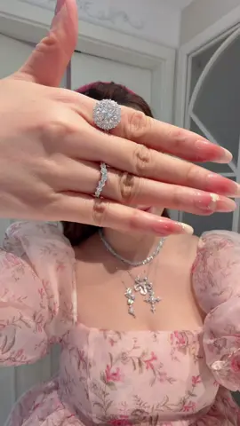#shiningvivila #highjewelry #necklace #rings #labgrowndiamond 