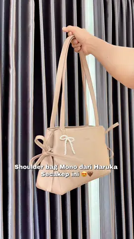 Shoulder bag elegan dari Haruka: Momo bag murah & cakep sekaliii bestie 🫶🏻🥰🤎🤎  Jangan lupa masuk ke live MinHa ya ‼️  #taswanita #taskekinian #tasshoulderbag #racuntiktok #berandafypシ 