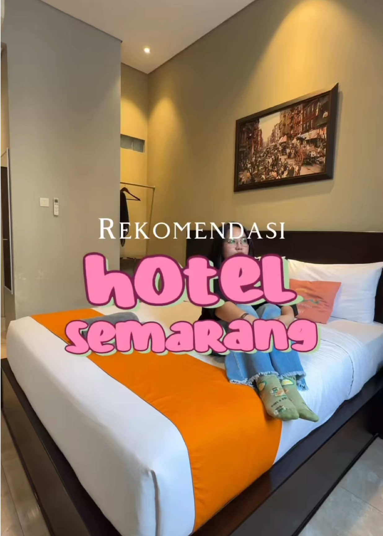 Trip ke Semarang makin gampang dan nyaman kalau nginepnya di @SANS Hotels Empress Simpang Lima — strategis, cozy, dan harganya start from 200 ribuan ✨ Langsung booking lewat @RedDoorz Indonesia pake kode YUKNGINEP ya 🤑✈️ #Semarang #RedTravelers #wisatasemarang #hotelsemarang #berkeSANS 