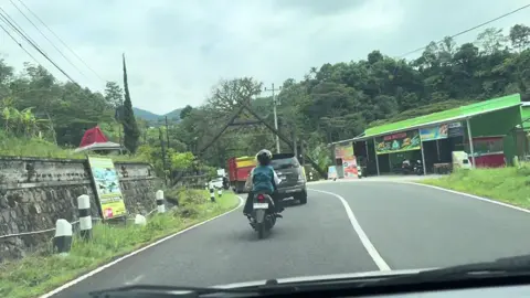 Jauh di lubuk hatiku… Engkau, masih kekasihku…. Jauh di lubuk hatiku, tersimpan Rindu…. #umpamane  #kenanganhanyauntukmu  #tollywood #fypシ #fyp 