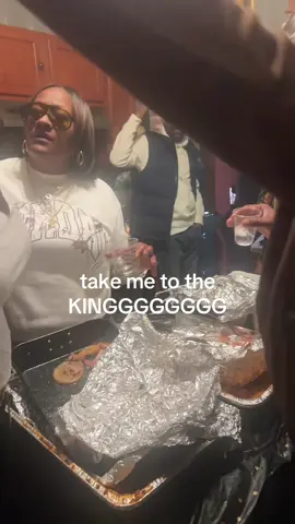 they starting early LMAOAOAOAOAOAOAO