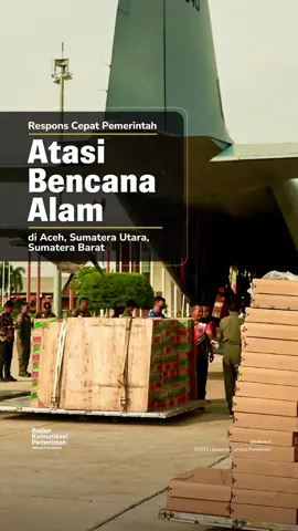 Atas instruksi langsung Presiden Republik Indonesia Prabowo Subianto, pemerintah melakukan percepatan penanganan bencana di Provinsi Aceh, Sumatera Utara, dan Sumatera Barat. Menindaklanjuti instruksi Presiden, Menteri Koordinator Bidang Pembangunan Manusia dan Kebudayaan (Kemenko PMK) Pratikno melepas pengiriman bantuan ke tiga provinsi tersebut melalui Bandar Udara Halim Perdanakusuma, Jakarta, Jumat (28/11) pagi ini. “Sejak hari pertama terjadinya bencana, Bapak Presiden sudah perintahkan kepada kami, tim PMK, langsung bergerak dibantu TNI, Polri, Pemda aktif. Dan untuk tanggap darurat itu, tenda-tenda pengungsian, terus makanan dengan segala kebutuhan sehari-hari sudah dikirim,” jelas Pratikno. #BadanKomunikasiPemerintah