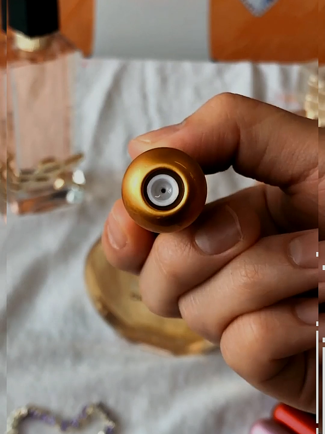 #mini #perfumebottle #cologne #tiktokshopfinds #smart #reuseable #perfume #refillable #travelhack