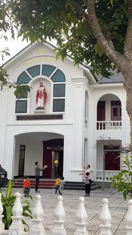 Cha xứ Mastino đáng yêu vậy 💒❤️