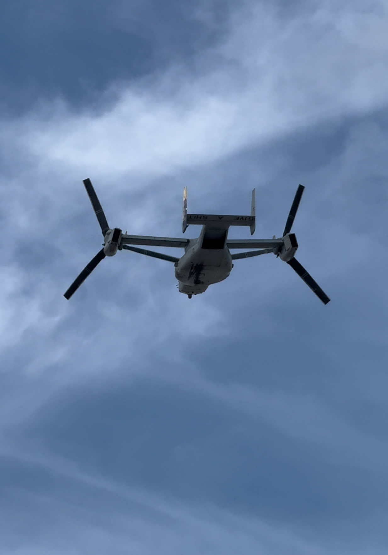 Bubuyog Pro Max 🤣 #planespotting #planespotters #fyp #opsrey #v22osprey 