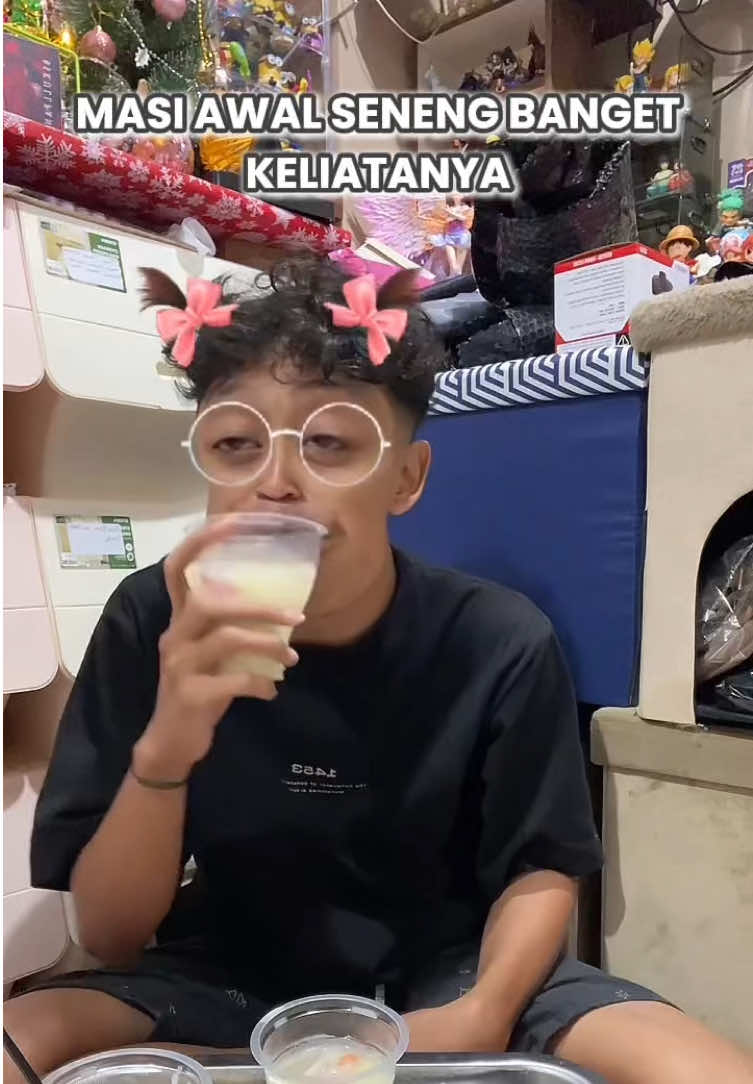 Di akalin penonton sendiri apa apaan es buah campur pete😭 #muntah #challenge #esbuah #meyyco #fyp 