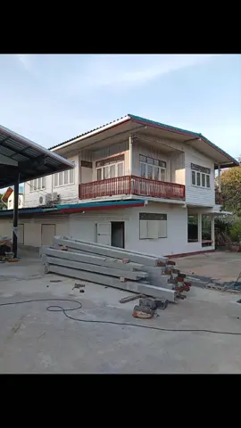 รับดีดบ้าน ย้ายบ้าน เลื่อนบ้าน เปลี่ยนเสา หันทิศทาง รับดึงกำแพงเอียง เสริมเข็มแก้ไขบ้านทรุดตัว ขนย้ายบ้านน็อคดาวน์ทุกรูปแบบ 061-9342531