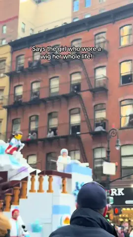 Meg Donnelly we love you #megdonnelly #zombies #milomanheim #macysthanksgivingdayparade #thanksgiving @meg 